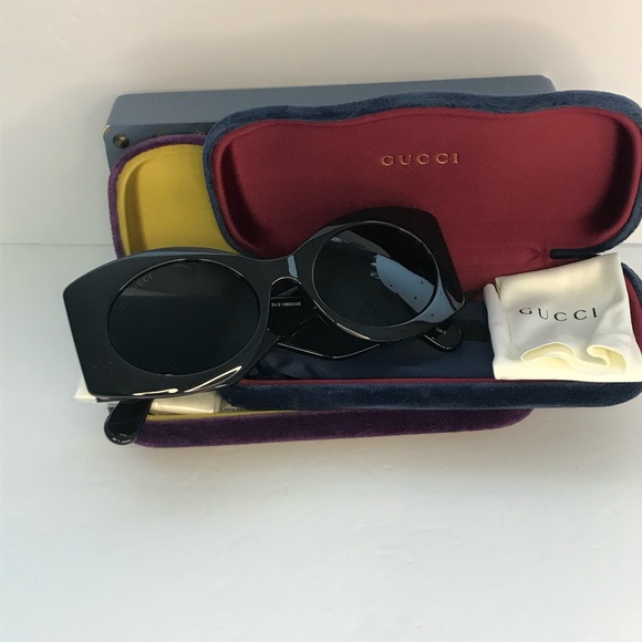 New Authentic GUCCI Black Square Ladies Sunglasses GG0810S 001 - Picture 10 of 13